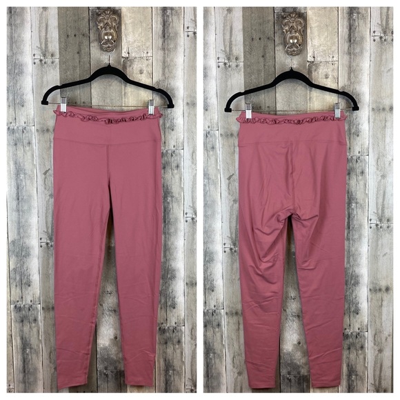 Year of Ours Samba Ruffle Legging in Rose Pink Size Medium. - Picture 12 of 16